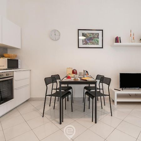 Aurora'S Apartment 칼리아리 외부 사진